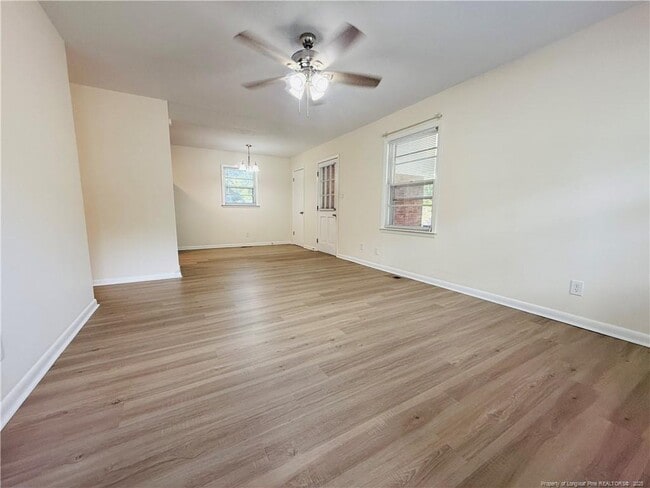 Building Photo - 718 Dwain Dr