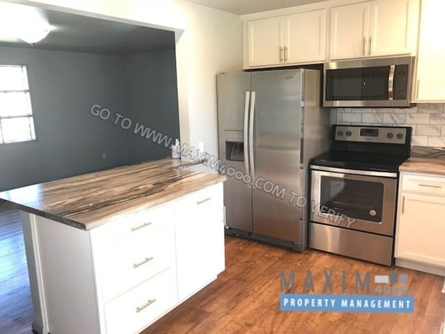 Building Photo - 121 Orchard Ave