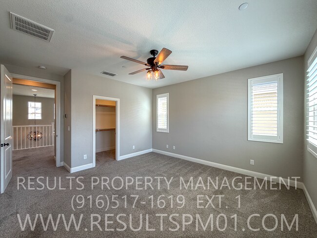 Building Photo - 1280 Goldenrod Way