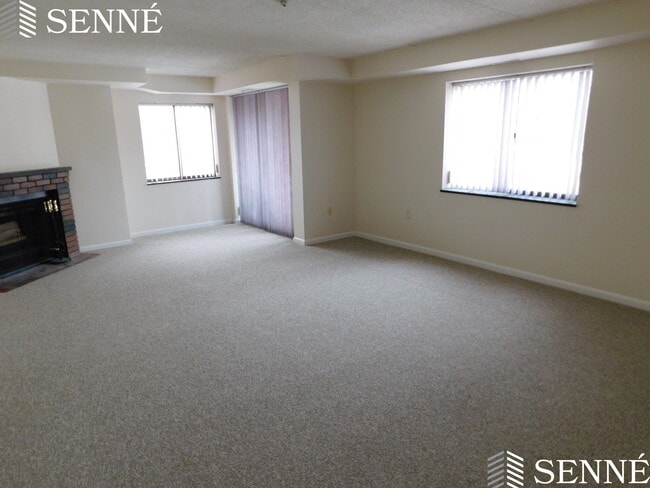 Building Photo - 44 Concord Ave