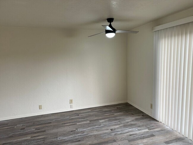 Building Photo - 776-778 W. Quinalt St.