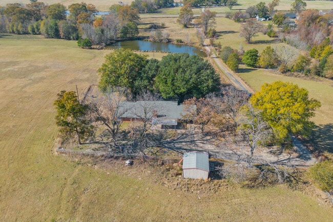 Building Photo - 10456 US Hwy 271 N