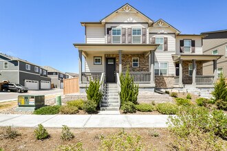 Building Photo - Townhome with Open Layout in Thornton