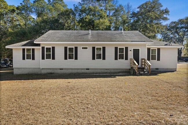 Building Photo - 501 E 4th St