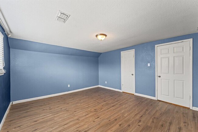 Building Photo - 427 Whitecap Dr