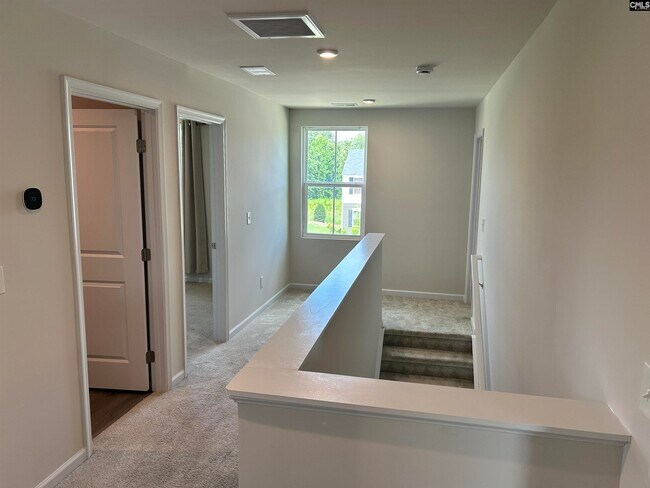 Building Photo - 3032 Blue Brook Ln
