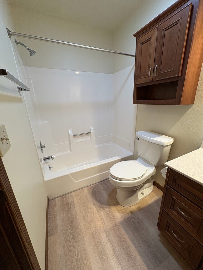 Building Photo - 1120 49th St