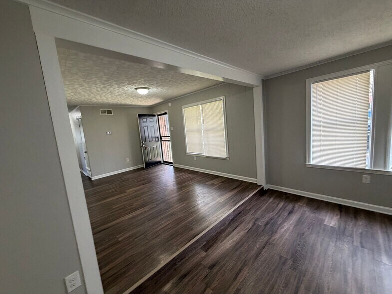 Building Photo - Welcome to your new home in Southaven, MS!