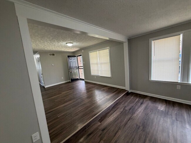 Building Photo - Welcome to your new home in Southaven, MS! HALF OFF FIRST MONTH RENT!!
