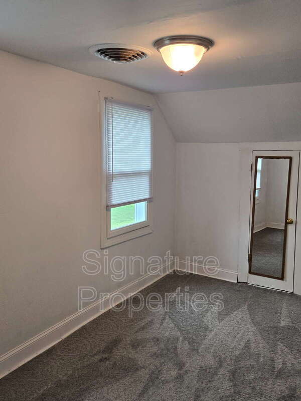 Building Photo - 2182 Morattico Rd