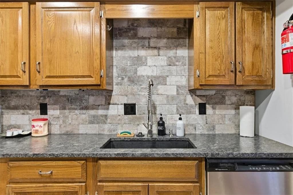 Building Photo - 2970 Woodruff Dr