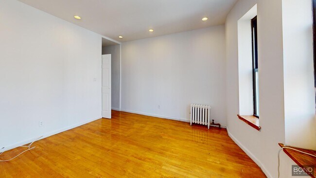 Building Photo - 104 Second Avenue