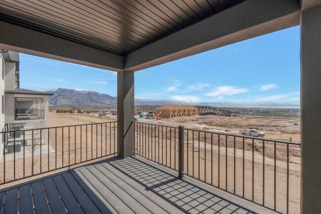 Building Photo - INVERNESS - BRAND NEW LUXURY ROW END THOUSE W 2 CAR GARAGE