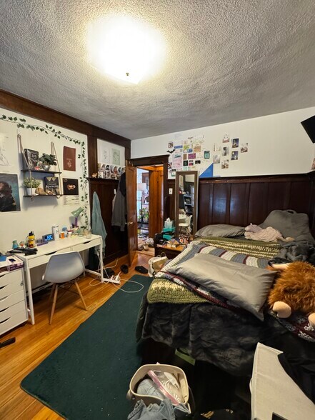 Building Photo - 36 Mason St