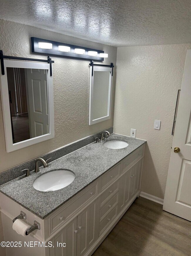 Building Photo - 440 Timberwalk Ct