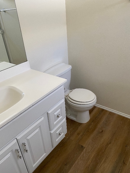 Building Photo - 9111 Lemona Ave