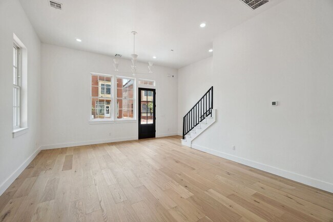 Building Photo - The White Workroom in The Heart of Selah