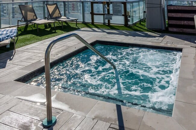 Building Photo - 4111 S Ocean Dr