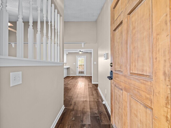 Building Photo - Willow Springs Home