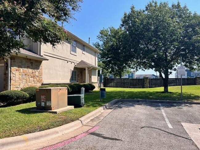 Building Photo - Luxury Living in North Austin / Condominium / Gated Community / 3 bedrooms / 2 car garage