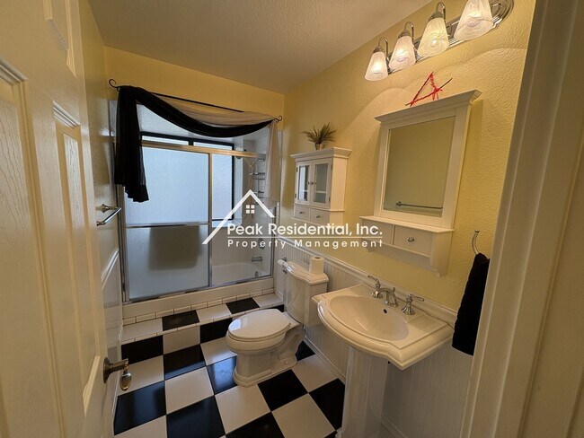 Building Photo - 11037 Mammoth River Ct