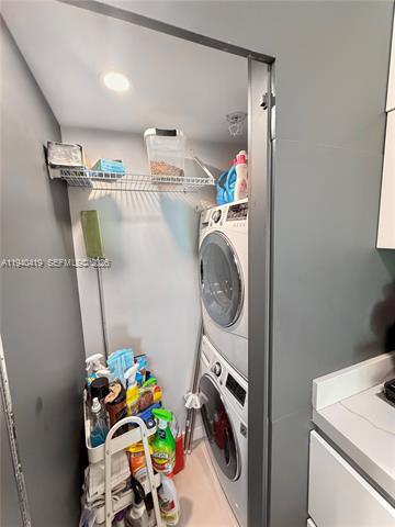 Building Photo - 31 SE 5th St