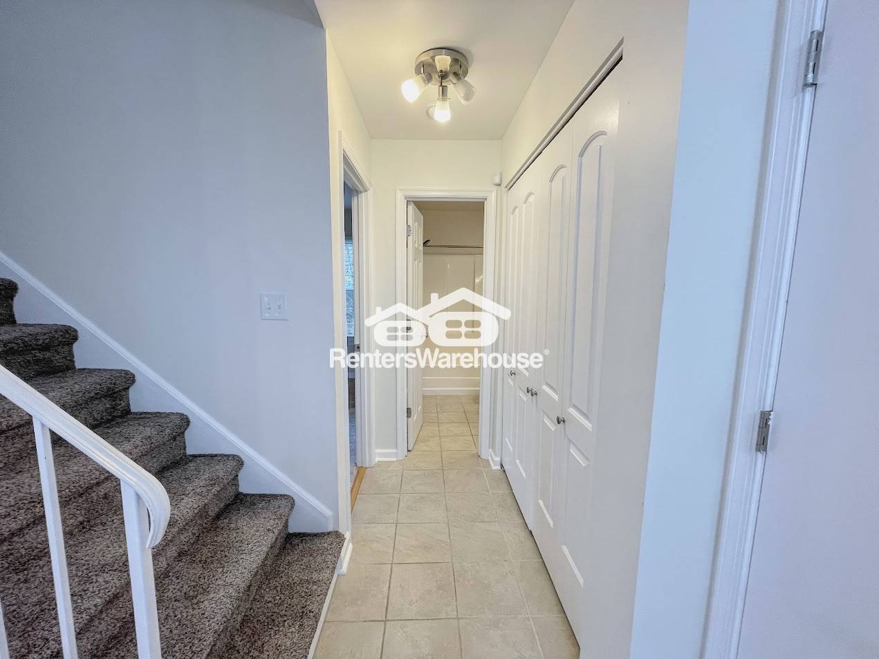 Building Photo - 400 Cobblewood Arch