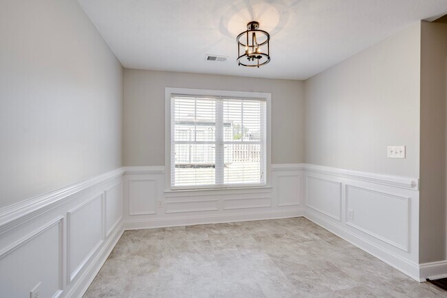 Building Photo - 635 Shipley Ave