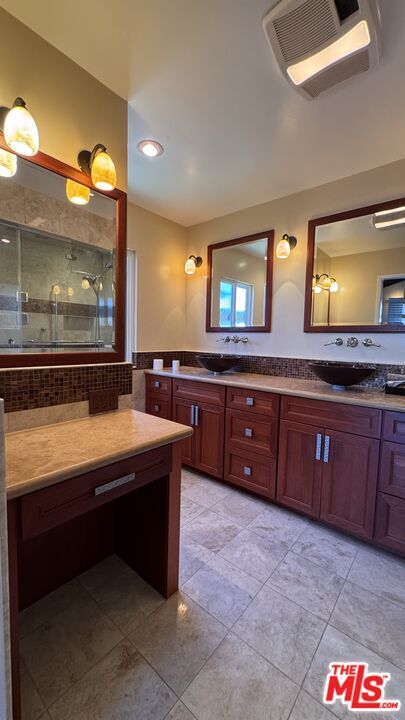 Building Photo - 4127 W 176th St