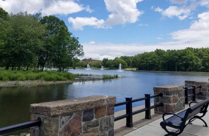 Building Photo - 204 Woodcliff Ave