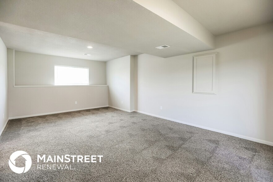 Building Photo - 210 Elissa Dr