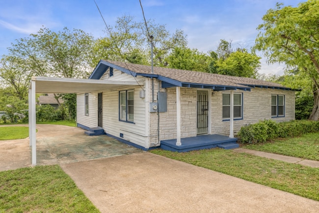 Building Photo - 1500 J J Flewellen Rd