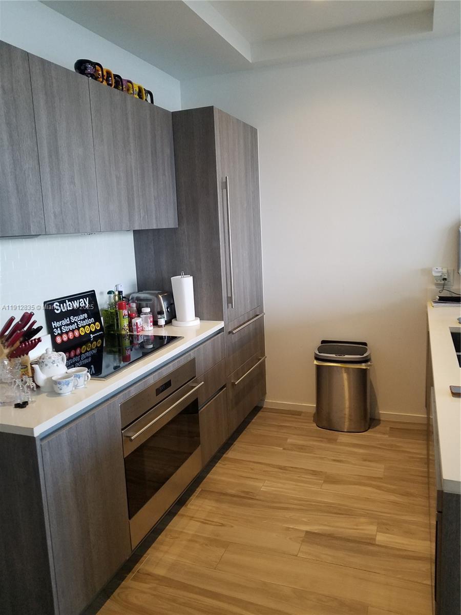 Building Photo - 801 S Miami Ave