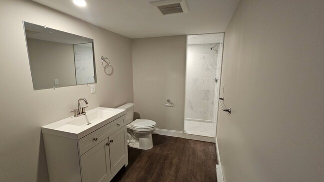 Building Photo - 26 Boot Pond Rd