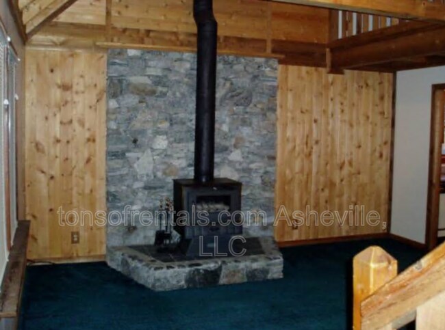 Building Photo - 1286 Davis Mountain Rd