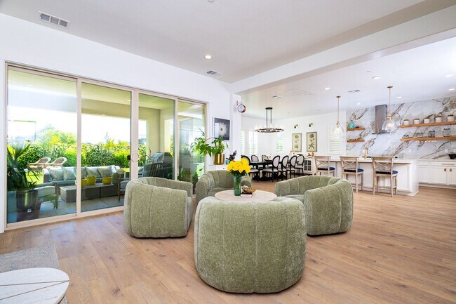 Building Photo - Gorgeous Custom Upgraded Serrano Home!