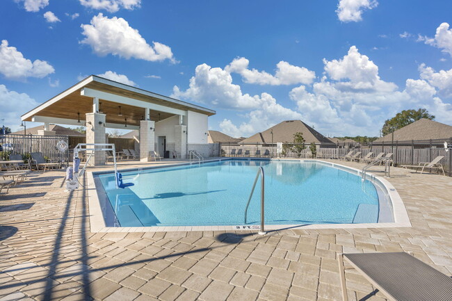 Building Photo - 4735 Airmen Dr