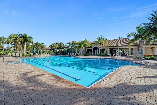 Building Photo - 4764 Eucalyptus Dr