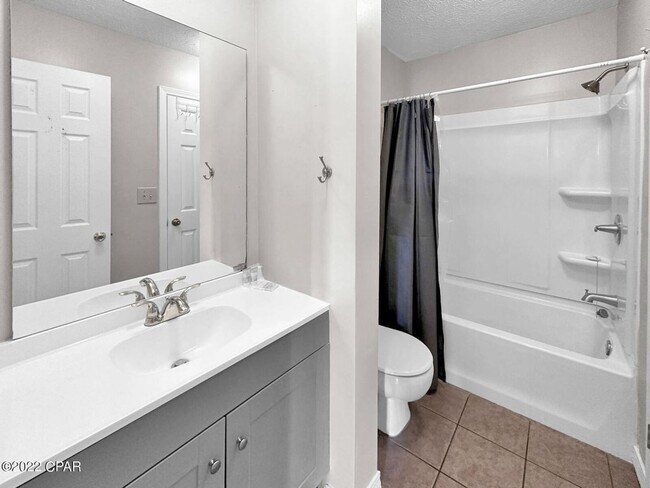 Building Photo - Fully Furnished, All Utilities, Townhome Panama City Beach