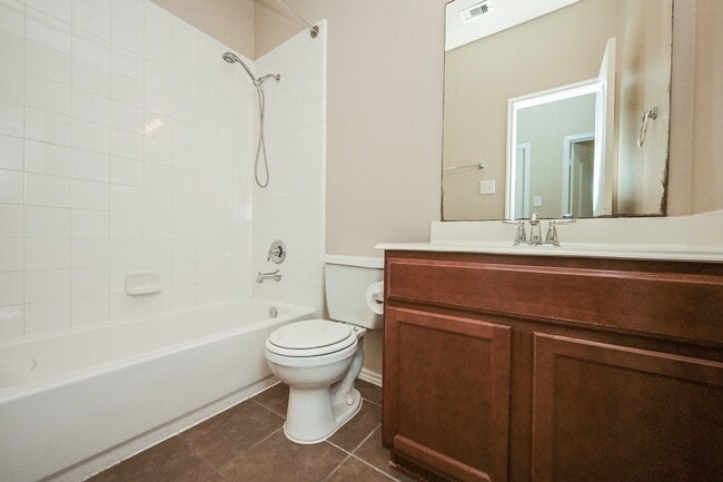 Building Photo - 2119 Mateo Park Dr