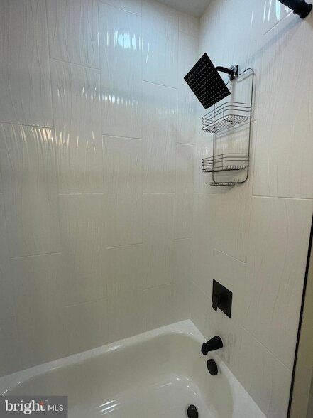 Building Photo - 1516 N Patterson Park Ave