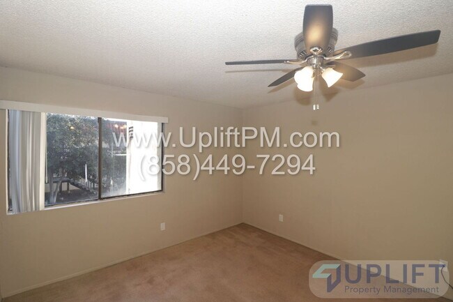 Building Photo - 1908 Via Las Palmas