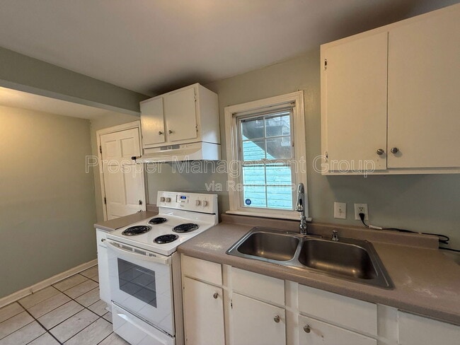 Building Photo - 4 Woodall Court