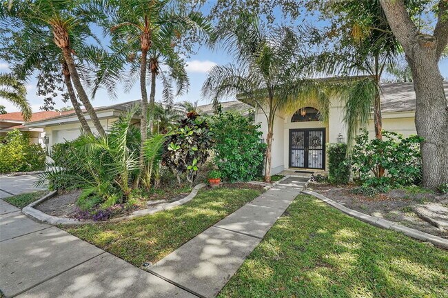 Building Photo - 2824 Summervale Dr