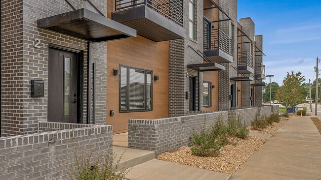 Building Photo - Edge Luxury Townhomes