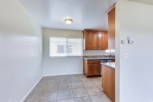 Building Photo - 1758 S Grant St