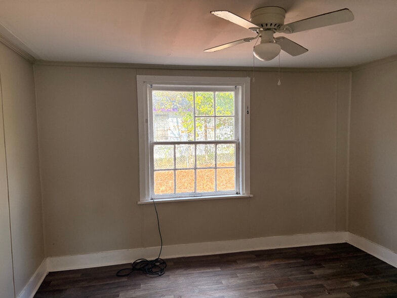 Building Photo - 1256 Bailey Ave