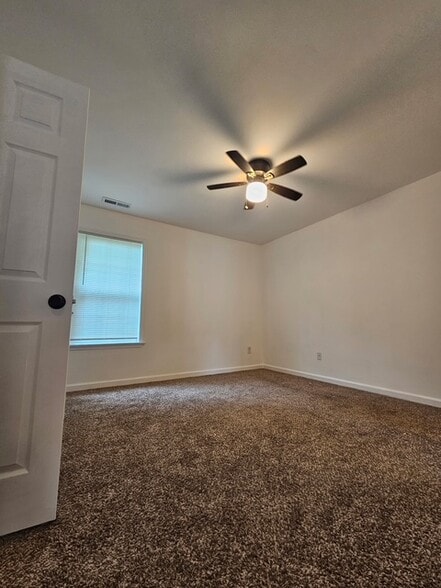 Bedroom - 635 Wilderness Trl