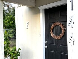 Building Photo - 144 Douglas Rd W