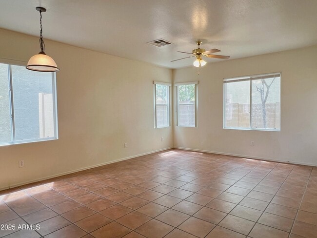 Building Photo - 3041 W Darien Way